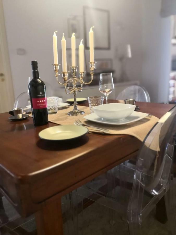 Cassari Suite Палермо Екстериор снимка